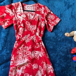 Abercrombie & Fitch red floral print wrap dress size small NWOT